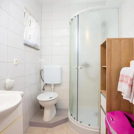 Apartament Family Friendly With A Swimming Pool - 21026 Split