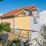 Apartment Family-friendly With Swimming Pool - 21026 *