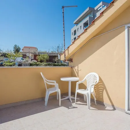 דירה Family-friendly With Swimming Pool - 21026 ספליט