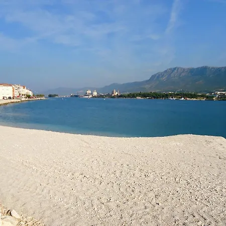 Family-friendly With Swimming Pool - 21026 Apartment