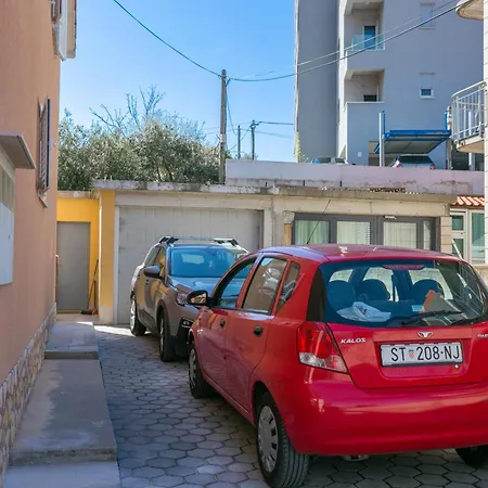 Family-friendly With Swimming Pool - 21026 *