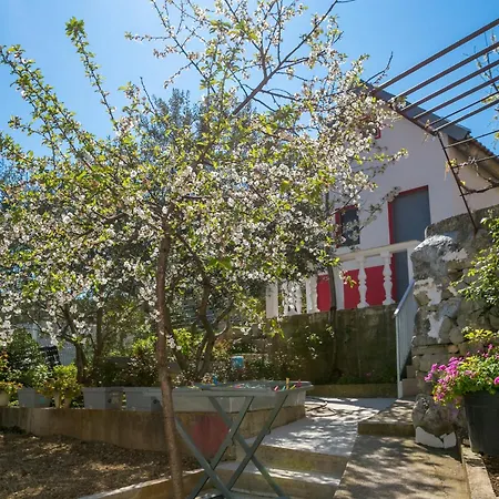 Family-friendly With Swimming Pool - 21026 Split