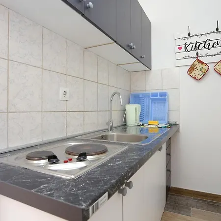 Family-friendly With Swimming Pool - 21026 Split